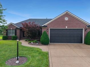 834 Saint Giles Ct, Evansville, IN 47725