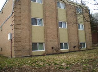 4515 Smith Rd APT 17, Cincinnati, OH 45212