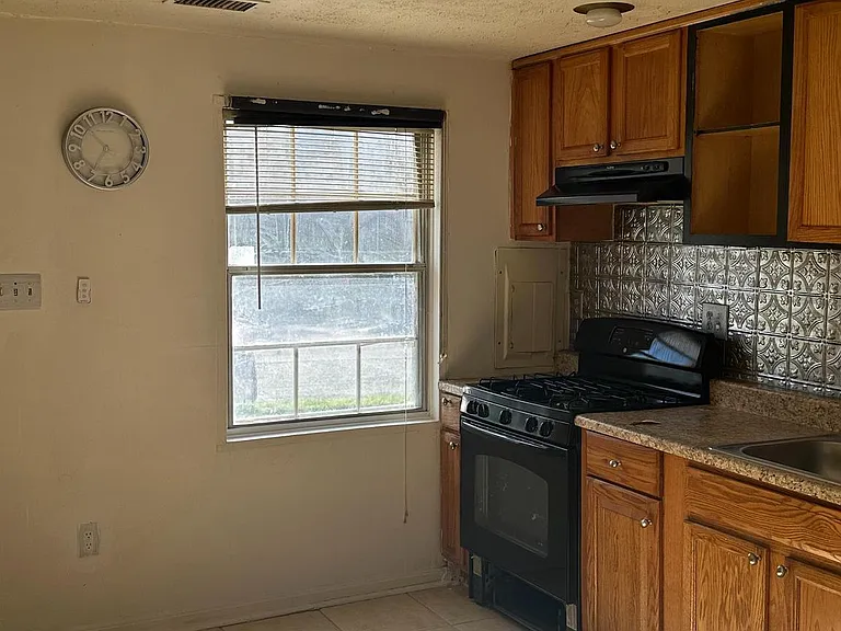 1805 Dutch Village Dr #K-339 — Photo 3