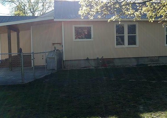 3rd image of 206 W Franklin Ave