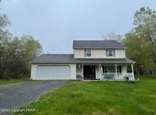 194 Center Dr, Blakeslee, PA 18610