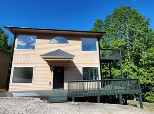 49 Bayshore Dr #D, Nebo, NC 28761