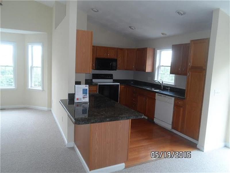 2nd image of 50 Abbott Run Valley Rd Unit 1935