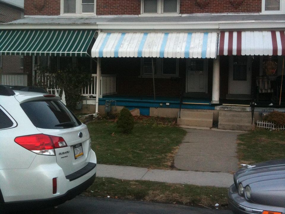 2nd image of 525 1/2 N 13th St