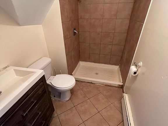 2nd image of 2188 Richmond Ter Floor 2