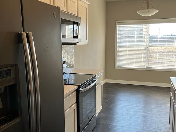 3rd image of 2014 NW Northwood Ln