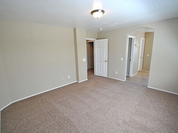 5th image of 32669 Guevara Dr