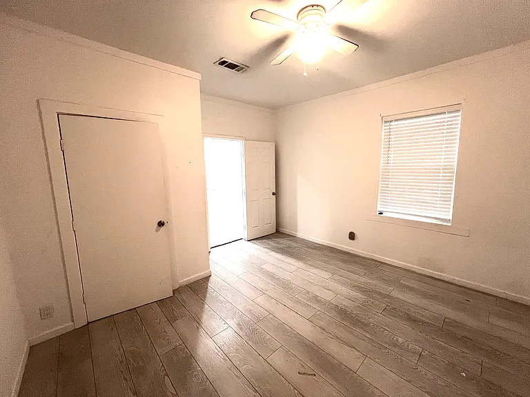 410 S Vaden St #B — Photo 5