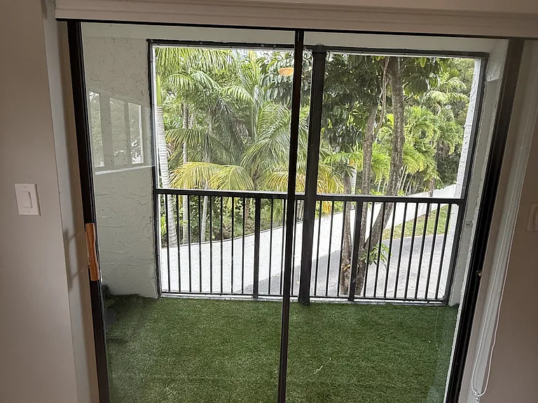 2445 SW 18th Ter #220 — Photo 18