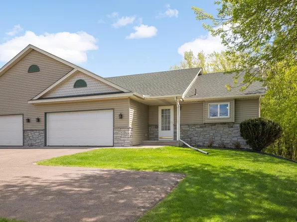 7901 15th St N, Oakdale, MN 55128
