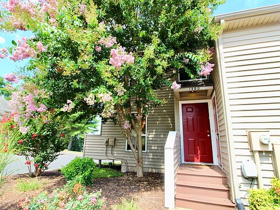 2nd image of 1460 Bradley Dr #4B-2Ba