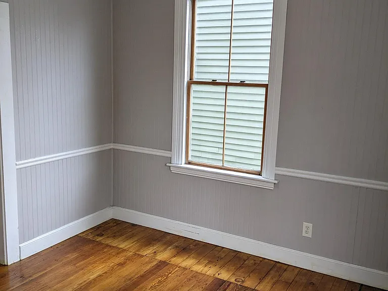 441 Pleasant St #6 — Photo 7
