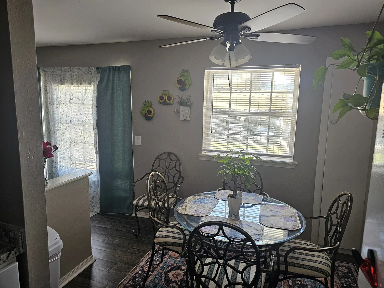 Lake Stella Apartments — Photo 4