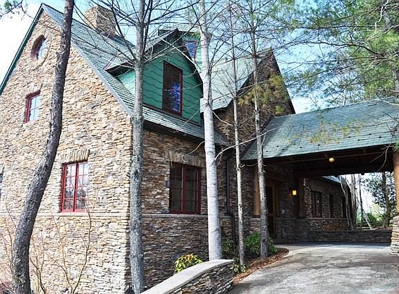 3rd image of 5144 Beech Bluff Dr #0