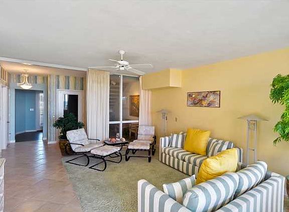 5th image of 4004 Hilton Cir #4