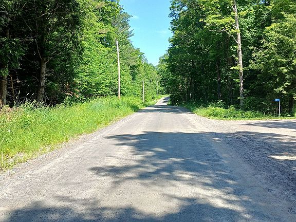 5th image of 1055 W Porkys Rd