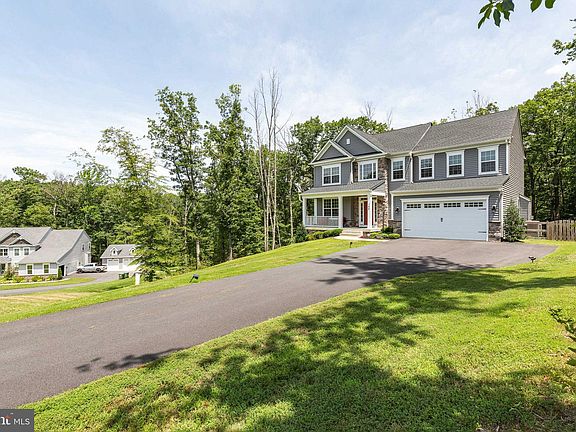 2nd image of 144 Brooke Point Ct