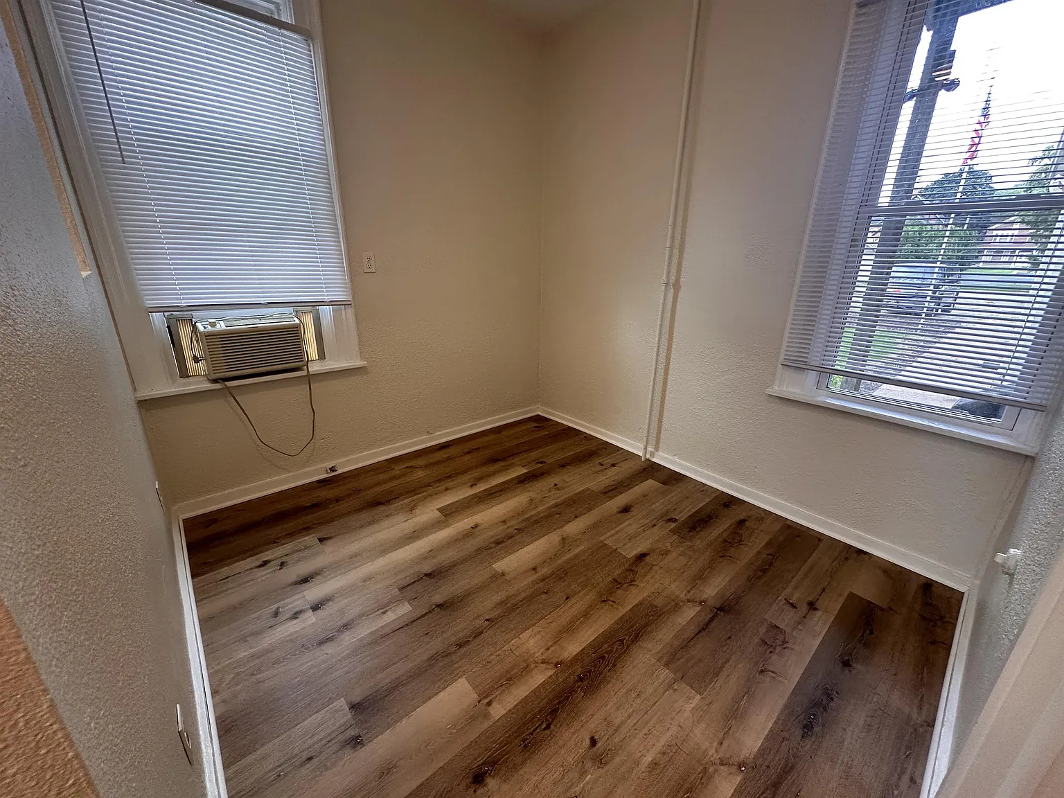3125 Jackson - 1 — Photo 4
