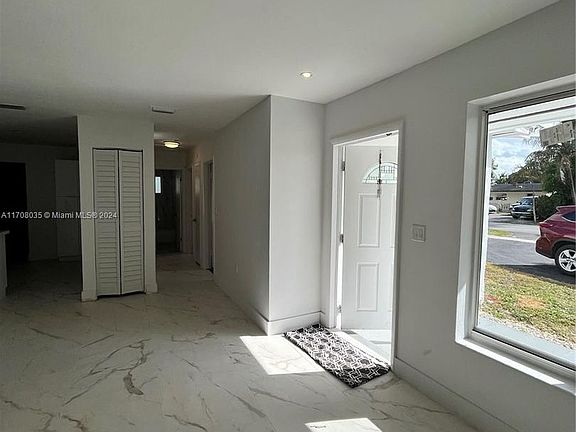 5th image of 971 NW 200th Ter