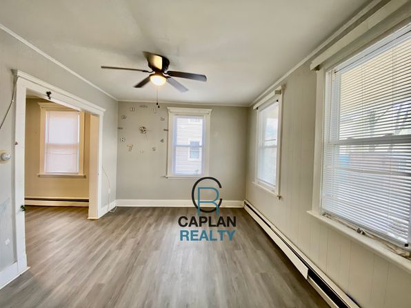 34 Chamberlain Pl