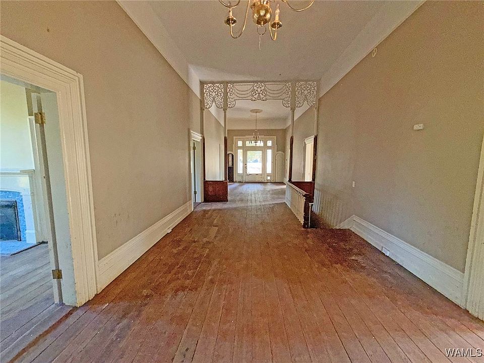 16th image of this home