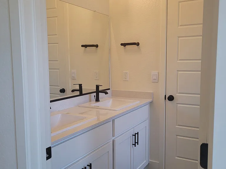 4784 Alexandra Ct — Photo 7
