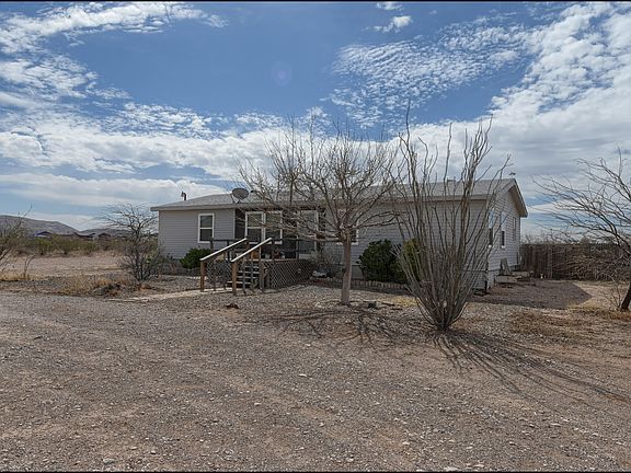 3rd image of 15060 Ferguson Dr