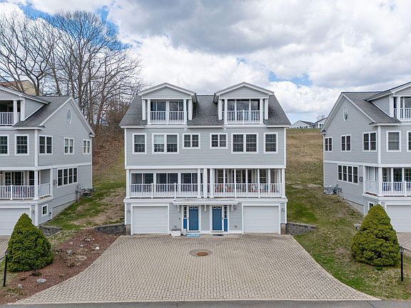 2nd image of 1413 Post Road #63