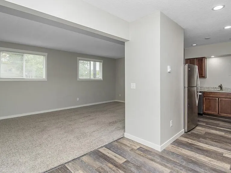 306 4th Ave NW #2 — Photo 6