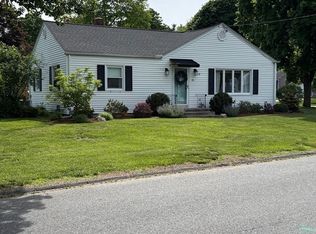 51 John St, East Longmeadow, MA 01028