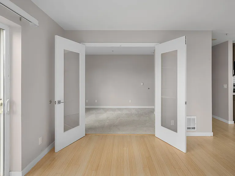 2717 Western Ave #530 — Photo 13