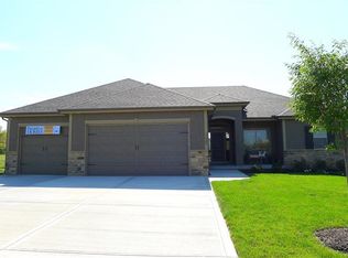 22708 E 42nd South Ter, Blue Springs, MO 64015