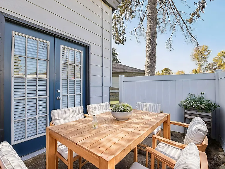Outdoor Living Outdoor Living