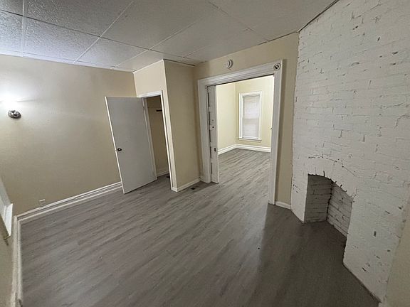 4th image of 376 Breckenridge St #2