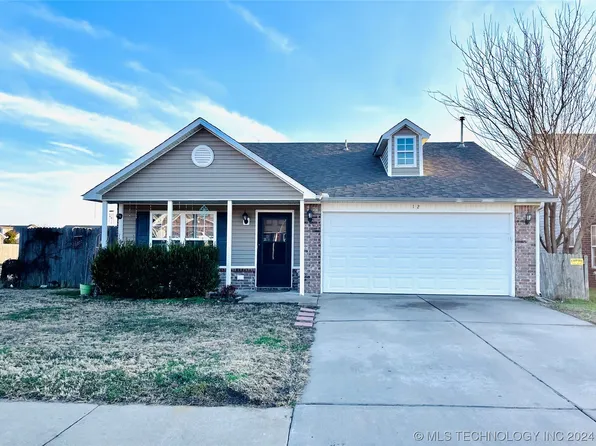 12 E Fairlane Ct, Sapulpa, OK 74066