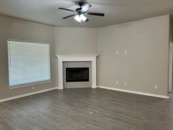 5th image of 620 Holstein Dr