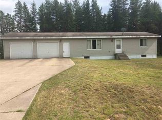 460 N Camp Rd, Ishpeming, MI 49849