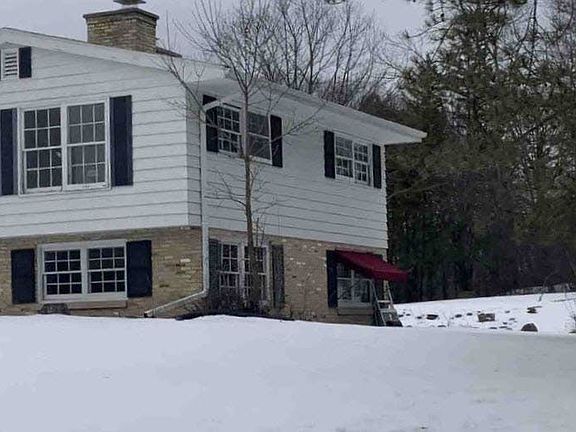 3rd image of W137 7622 Hills Dr