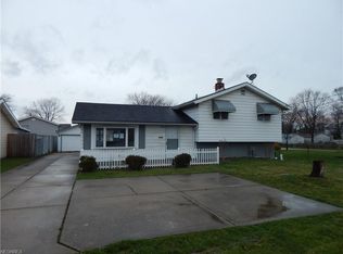 6042 W 130th St, Brookpark, OH 44142