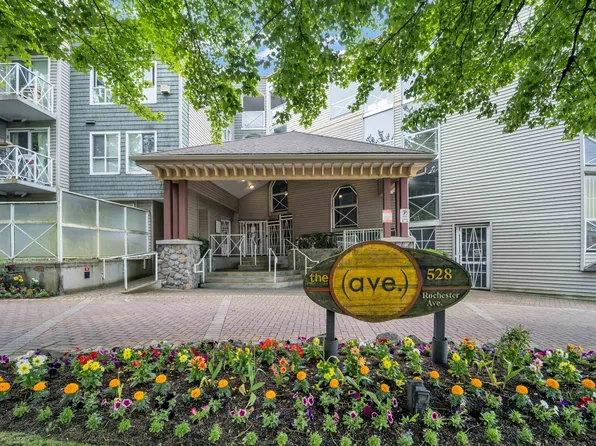 528 Rochester Ave #514, Coquitlam, BC V3K 7A5
