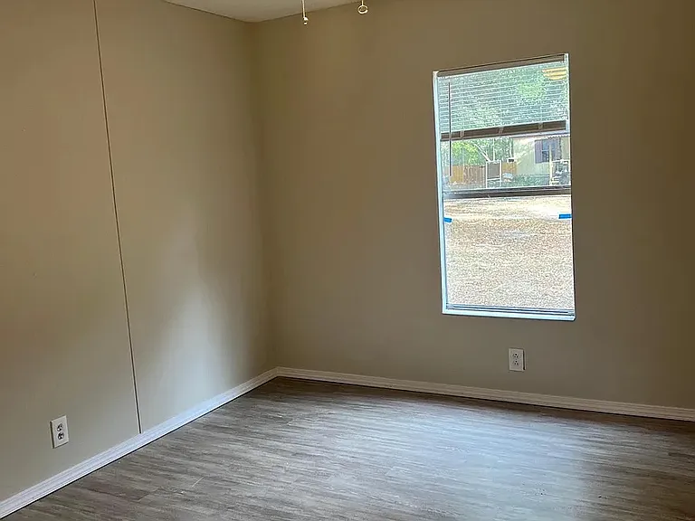 4080 Raven St — Photo 5
