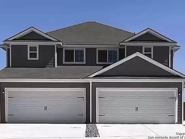 3433 Haylee Grace Pl — Photo 1