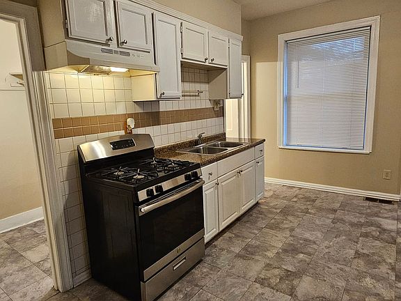3rd image of 1117-23 N Kildare Ave