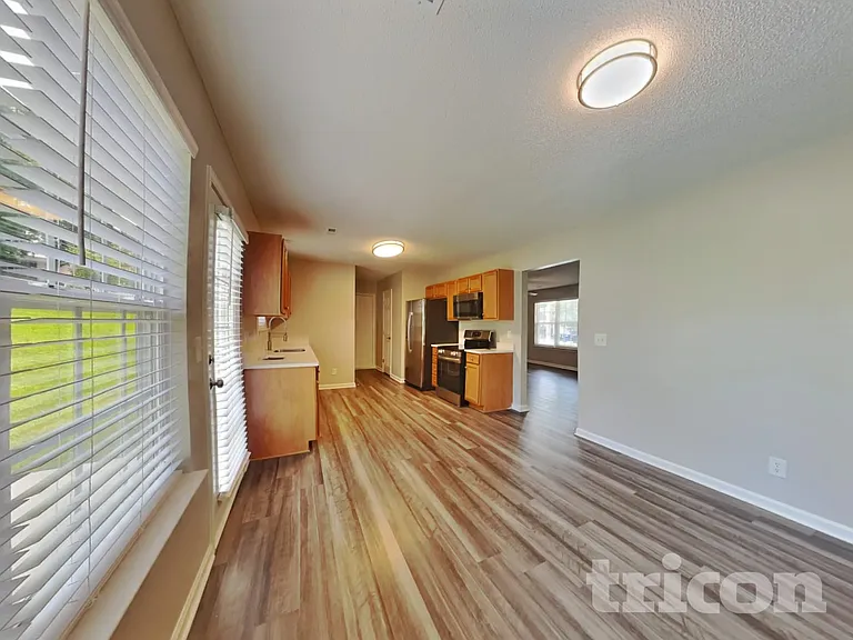1709 Fern Hill Dr — Photo 5