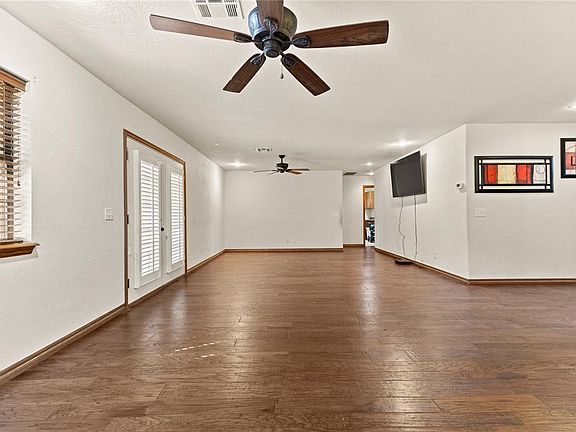 5th image of 509 Walnut St