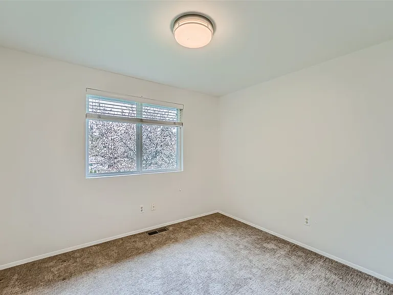 17308 NE 13th Pl — Photo 13