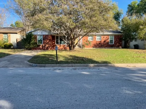824 Zelda Dr, Hurst, TX 76053