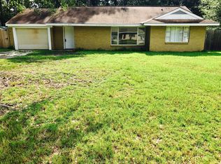 1910 Daniels Rd, Picayune, MS 39466