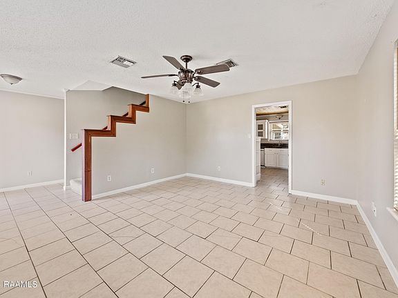 3rd image of 301 Genevieve Dr