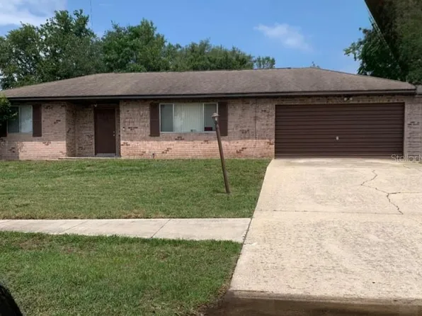 1556 Ferendina Dr, Deltona, FL 32725